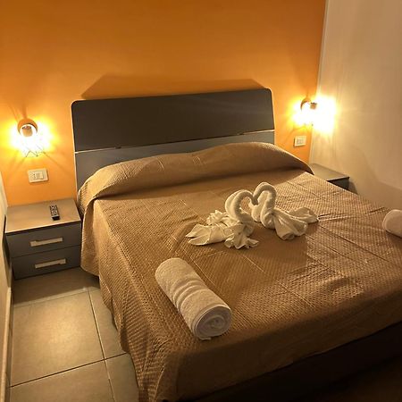 Nathouse Apartment วิลลาฟรังกา ติร์เรนา ภายนอก รูปภาพ