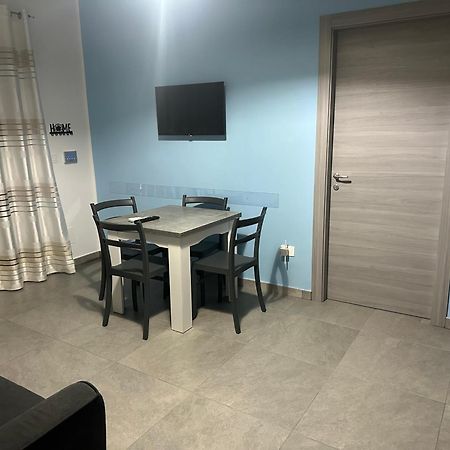 Nathouse Apartment วิลลาฟรังกา ติร์เรนา ภายนอก รูปภาพ