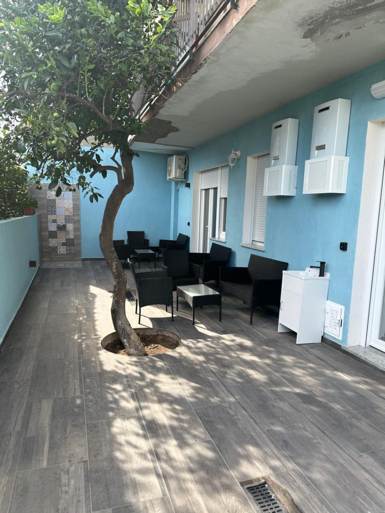 Nathouse Apartment วิลลาฟรังกา ติร์เรนา ภายนอก รูปภาพ